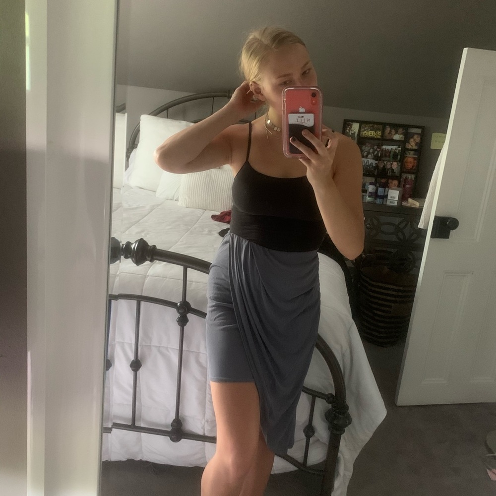 Asymmetric skirt